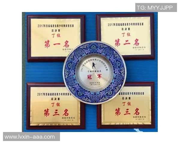 赛后分析:上海网球队与深圳网球队实力对比及战术探讨 赛后分析:上海网球队与深圳网球队实力对比及战术探讨