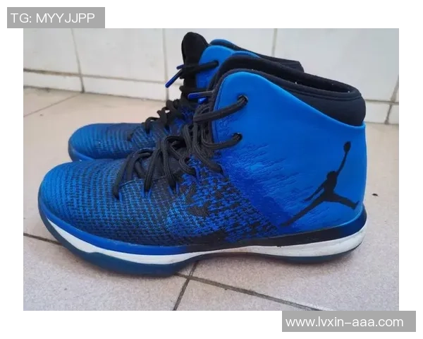 足球明星们的AJ鞋履风采展现与场上表现的完美结合 足球明星们的AJ鞋履风采展现与场上表现的完美结合