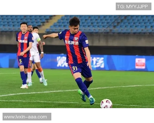 重庆篮球队配合问题引发热议球迷与专家各抒己见探讨战术调整必要性 重庆篮球队配合问题引发热议球迷与专家各抒己见探讨战术调整必要性